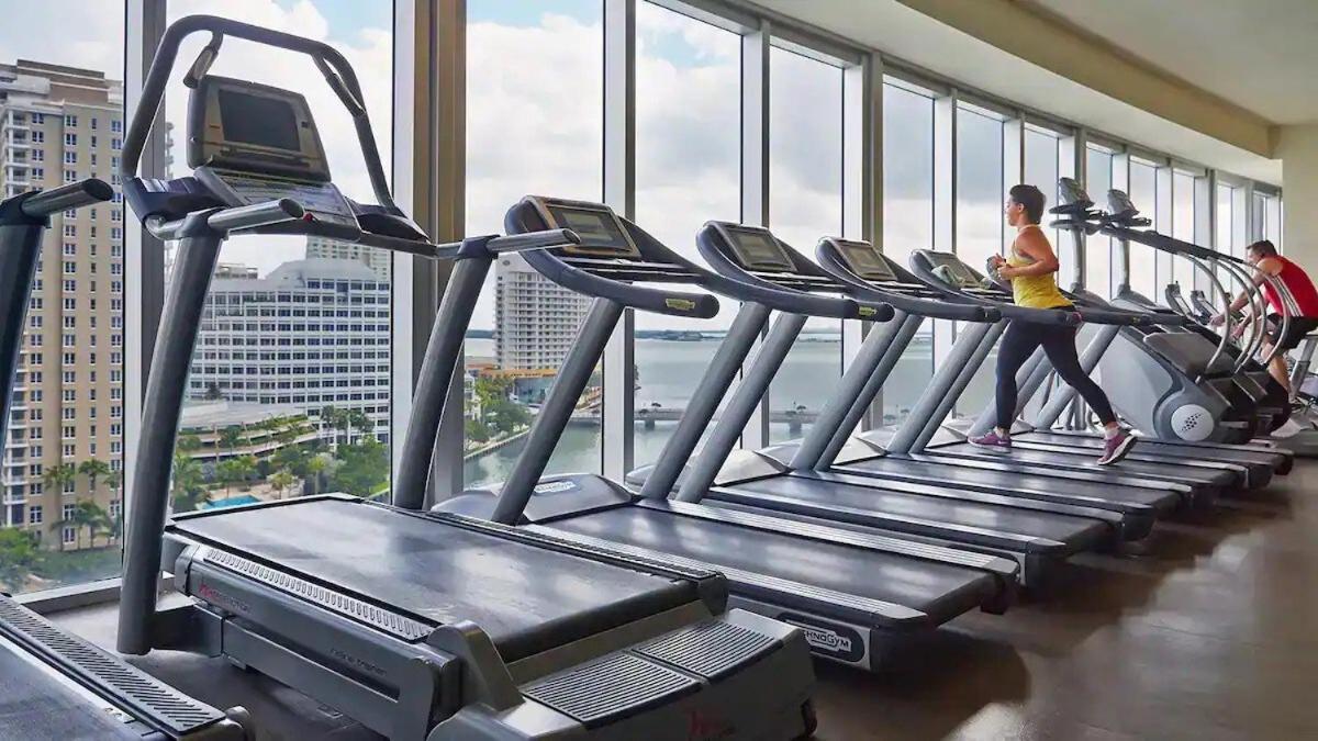 Stunning 40th Floor High Ceiling Icon Brickell With Access Apartment