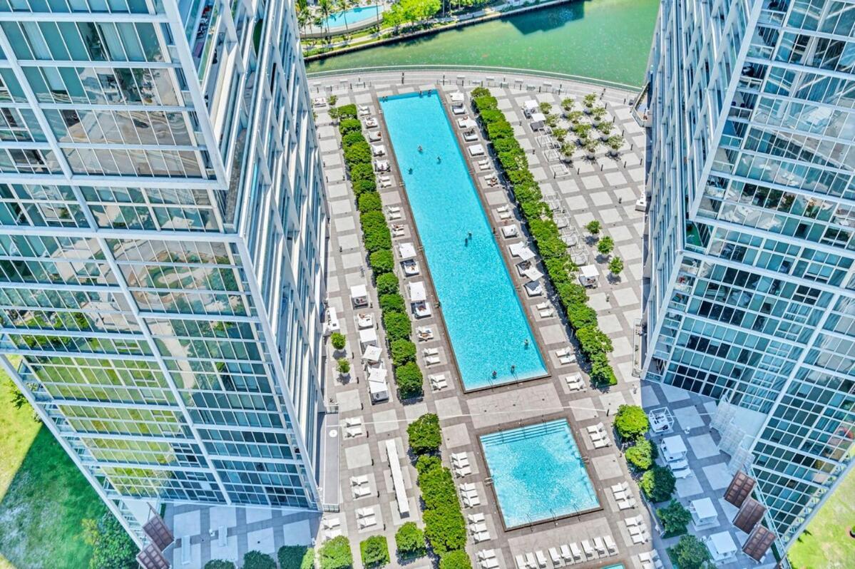 Stunning 40th Floor High Ceiling Icon Brickell With Access