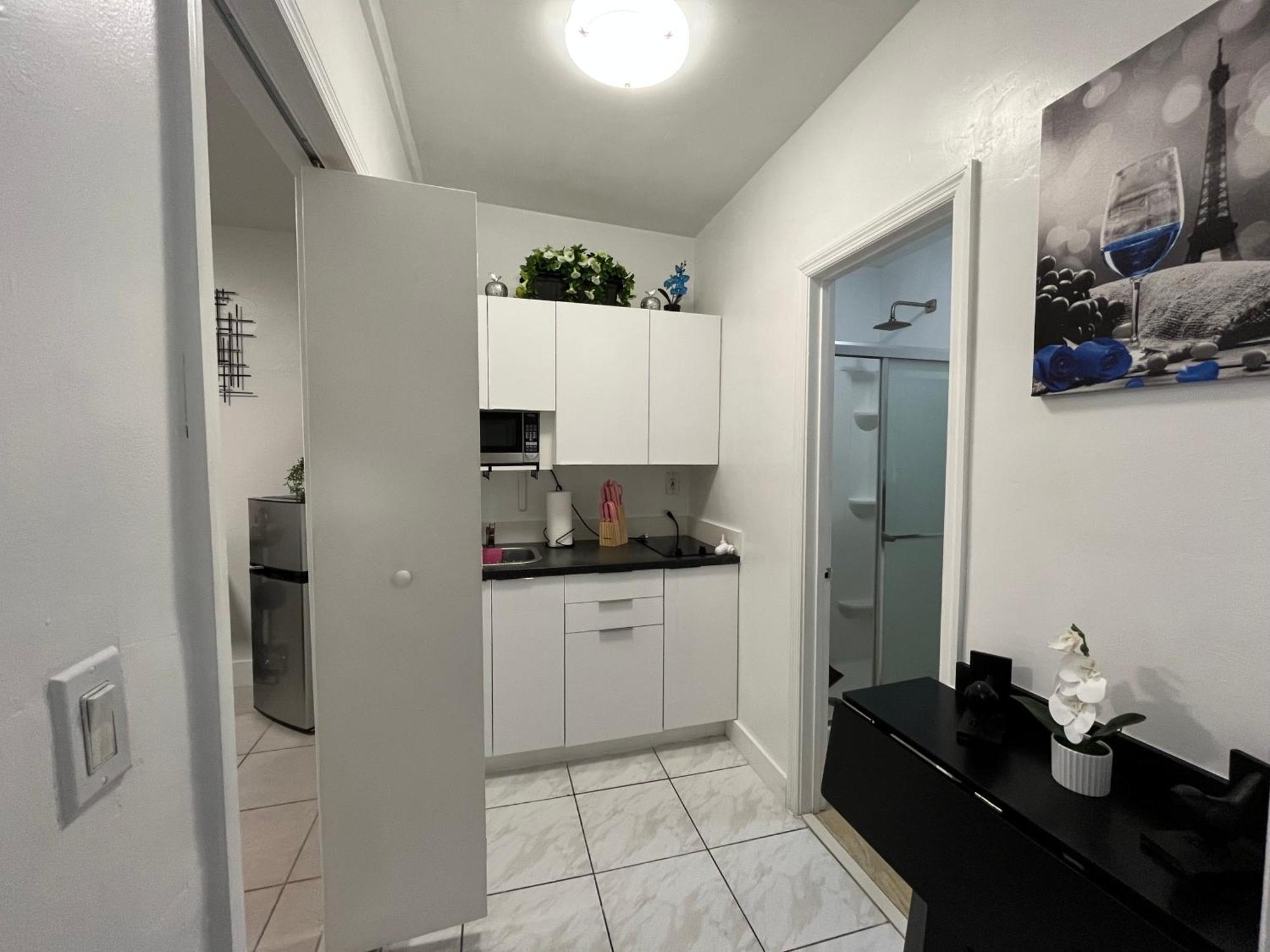 Guest W Free Parking At 7 Min To International Airport Homestay Miami