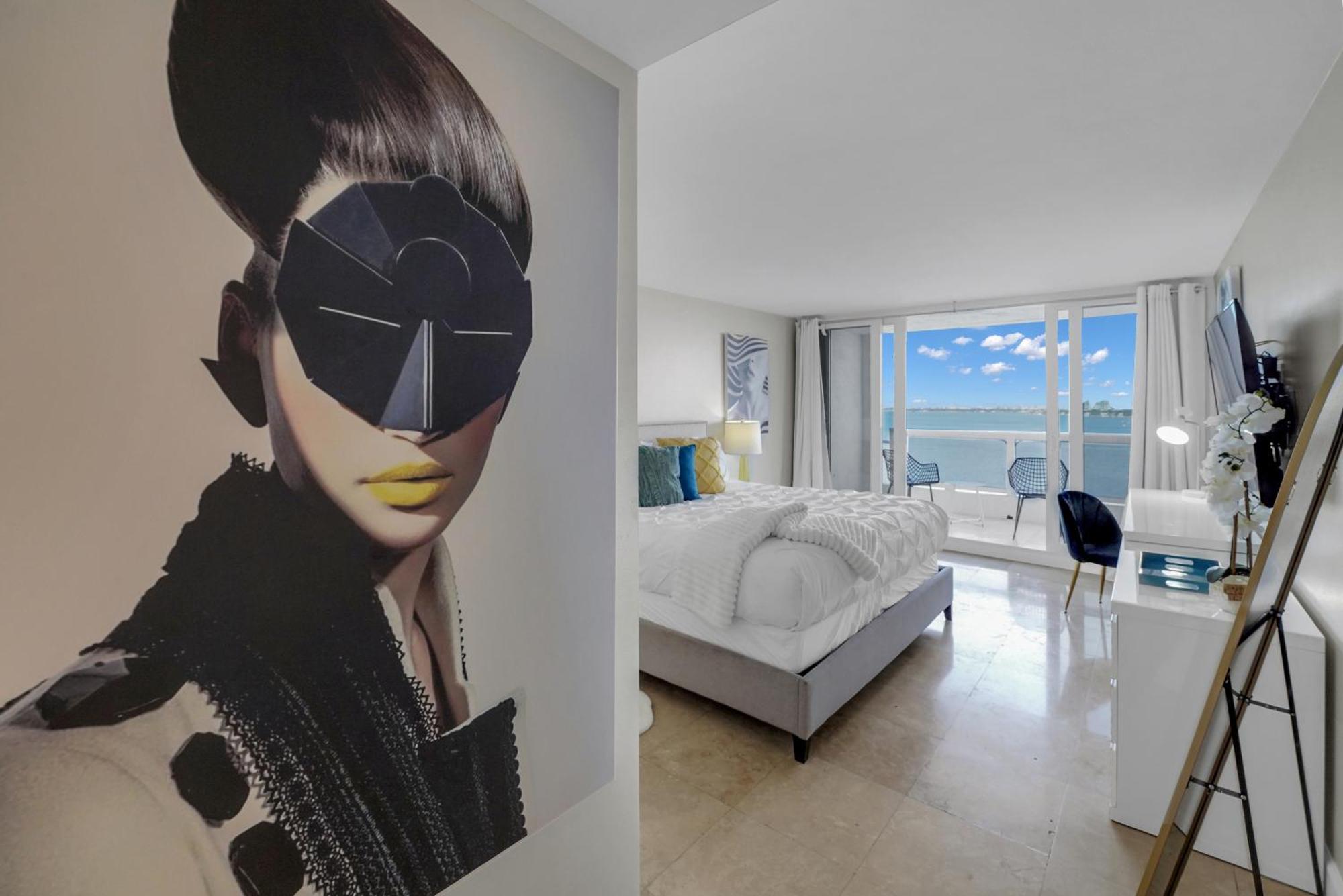 Permanent Vacation! Direct Water Views! Apartment Miami