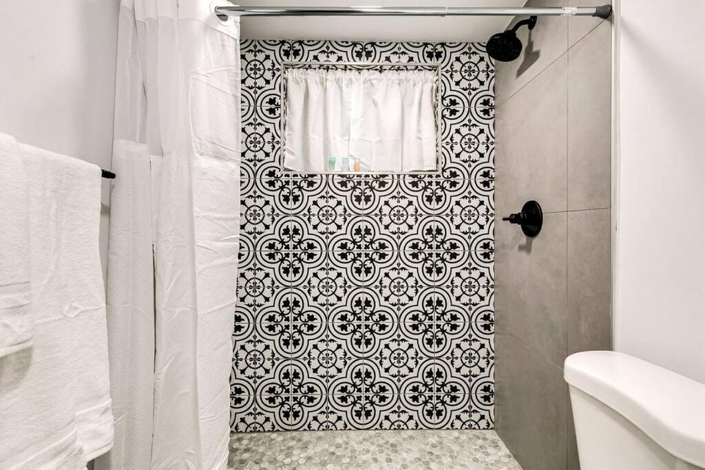 Stylish 2br Fast Wi Fi Virg2 Apartment