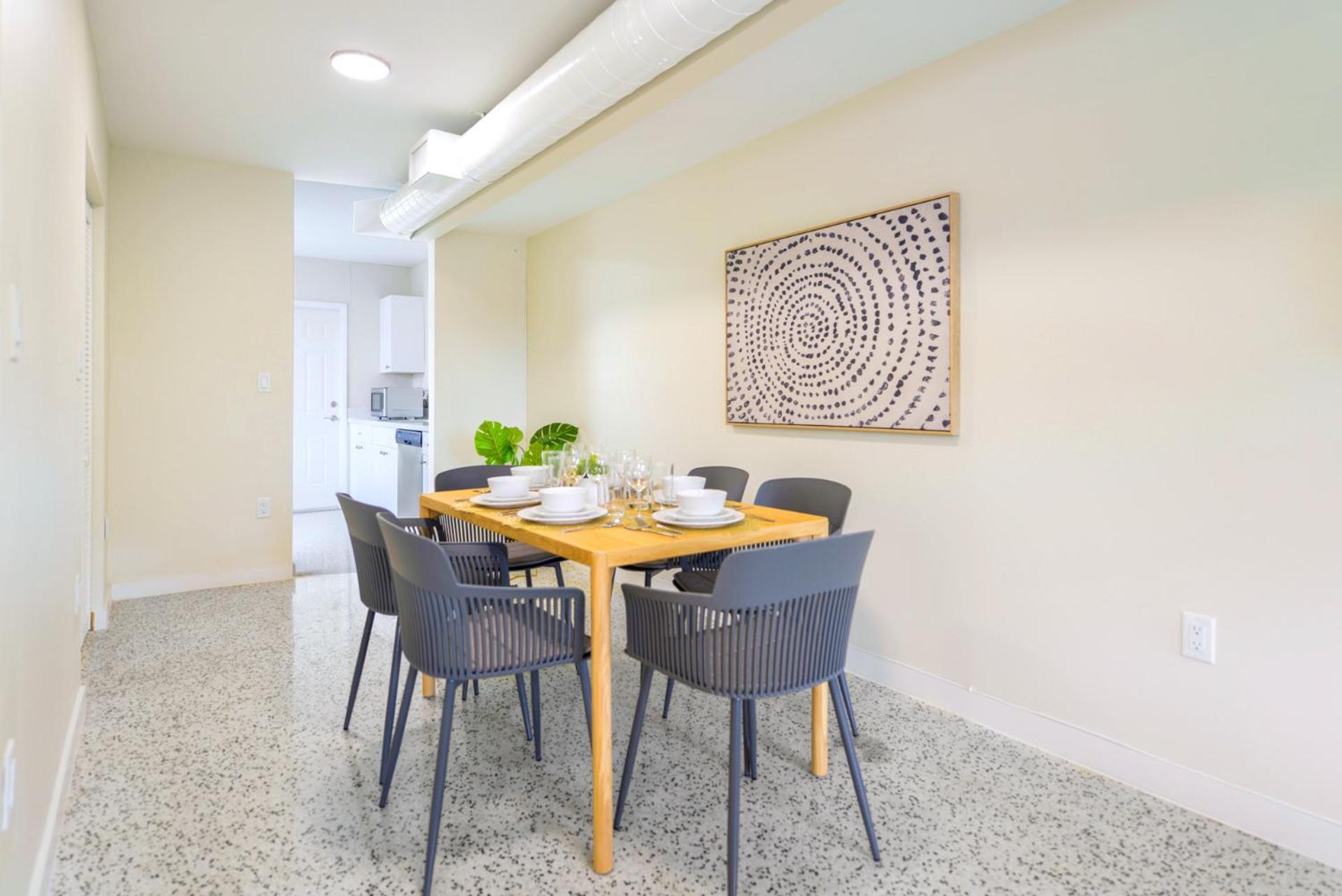 Perfect Monthly To Enjoy Apartment