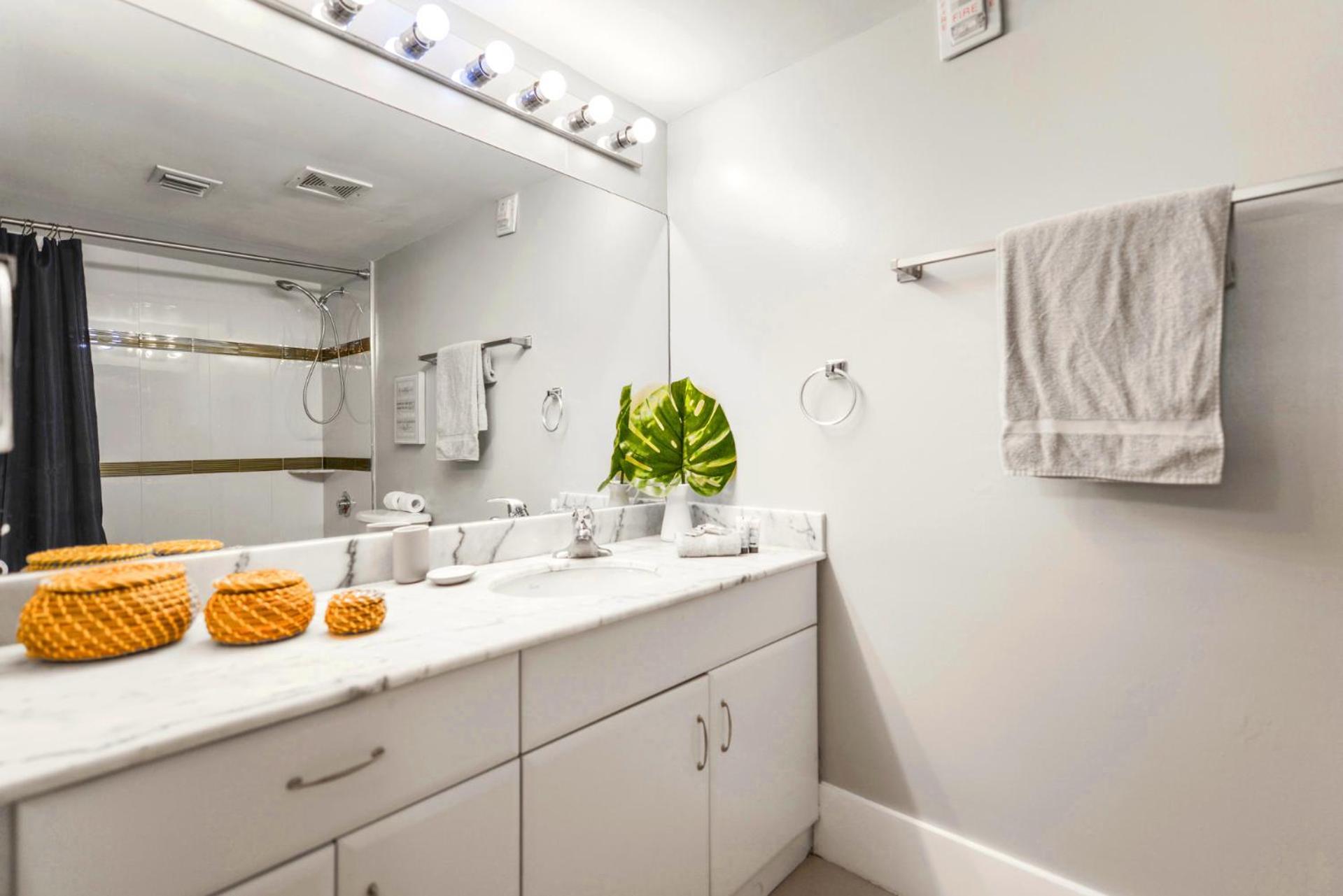 Stylish & Comfy W In-site * Miami