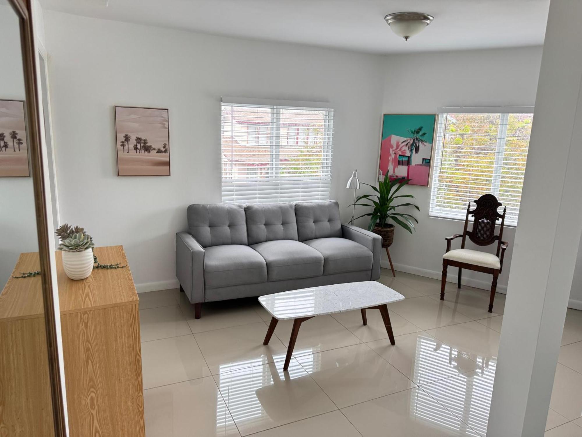 Aparthotel Renzzi Miami
