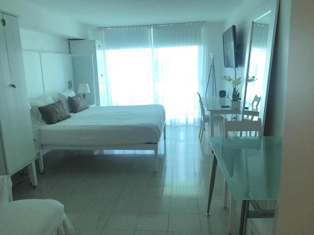 Executive Corporate At The Club At Brickell Bay Miami