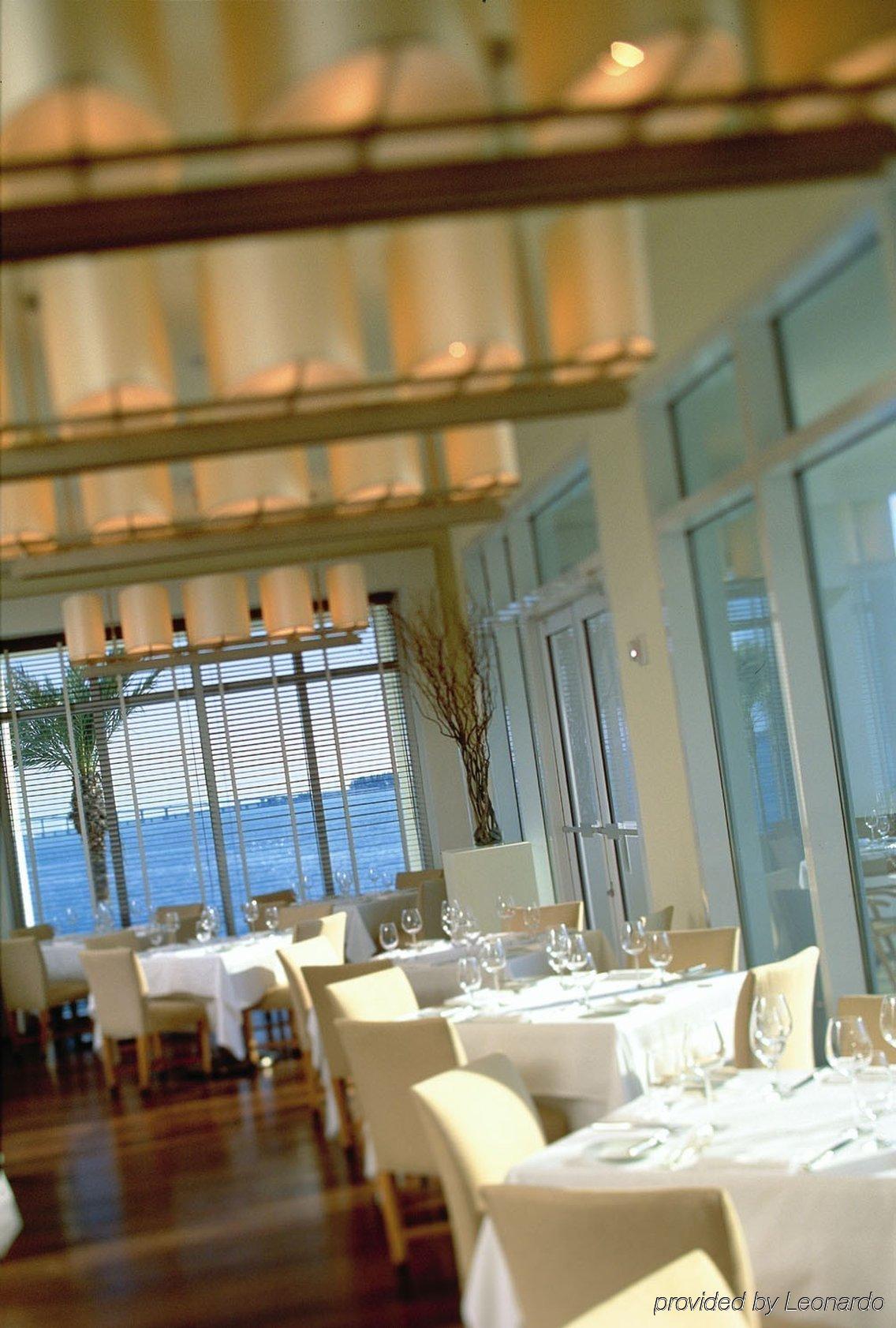 Mandarin Oriental, Hotel