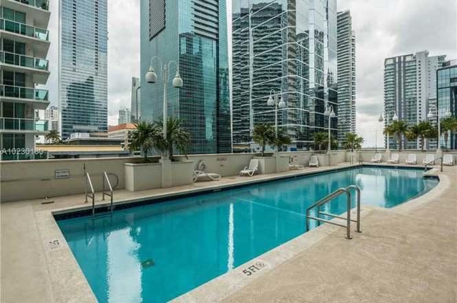 Brickell Bay Boardwalk - Waterfront Luxury