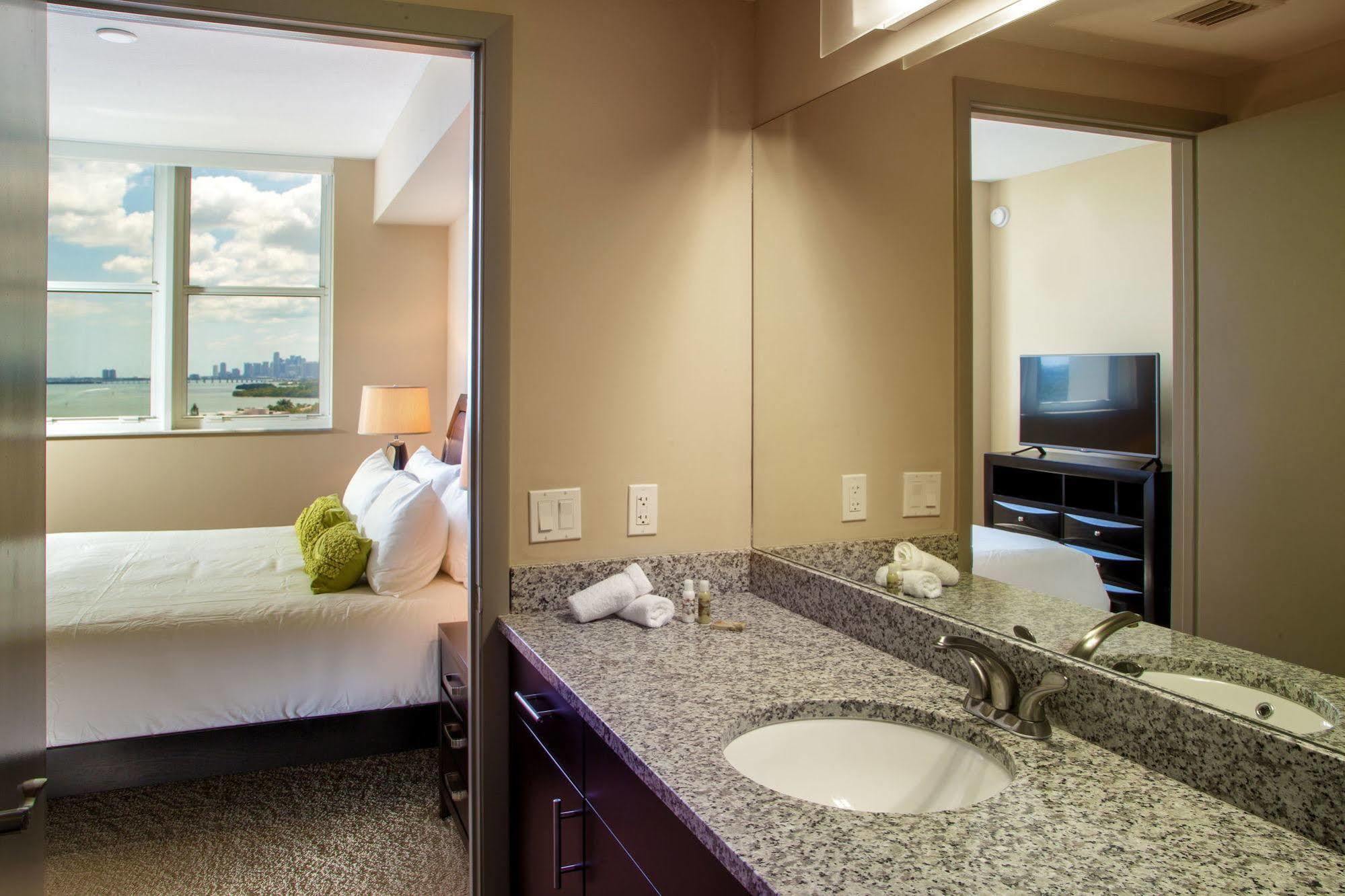 Mare Azur Luxury By Grand Bay Miami