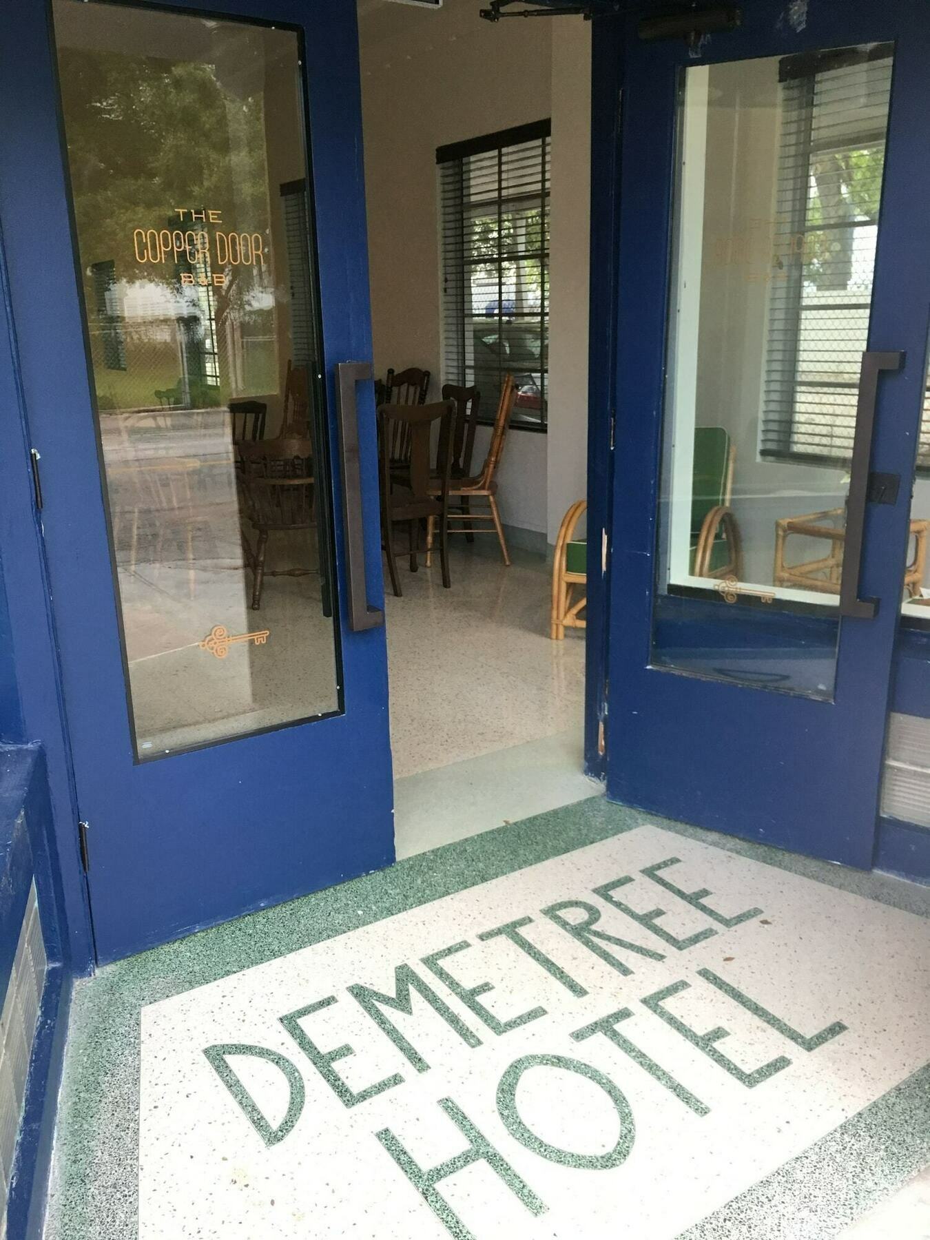 Herberg The Copper Door Miami