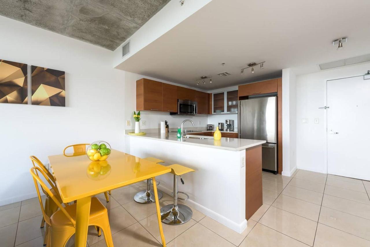 Modern 1 Bedroom Midtown With Free Parking Appartement
