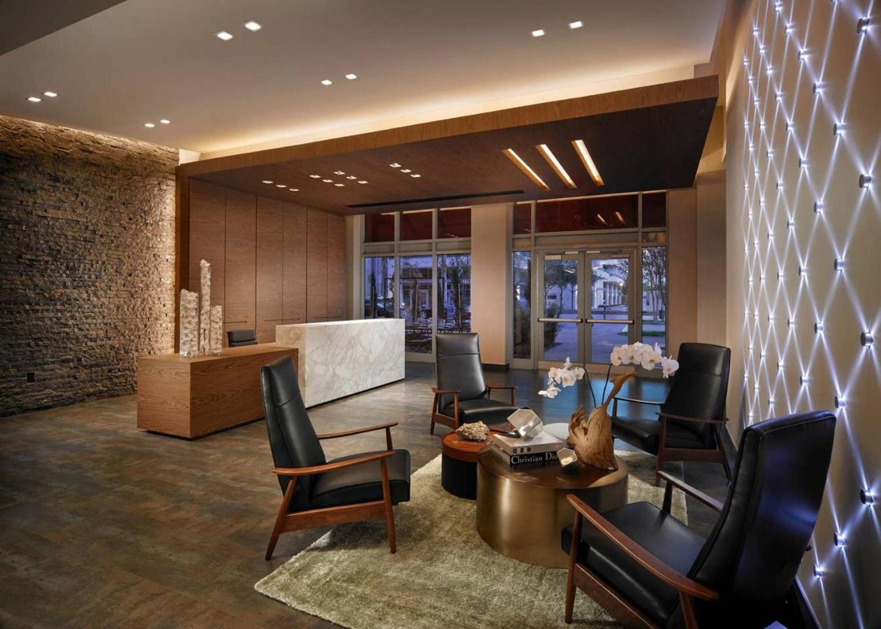 Modern 1 Bedroom Midtown With Free Parking *