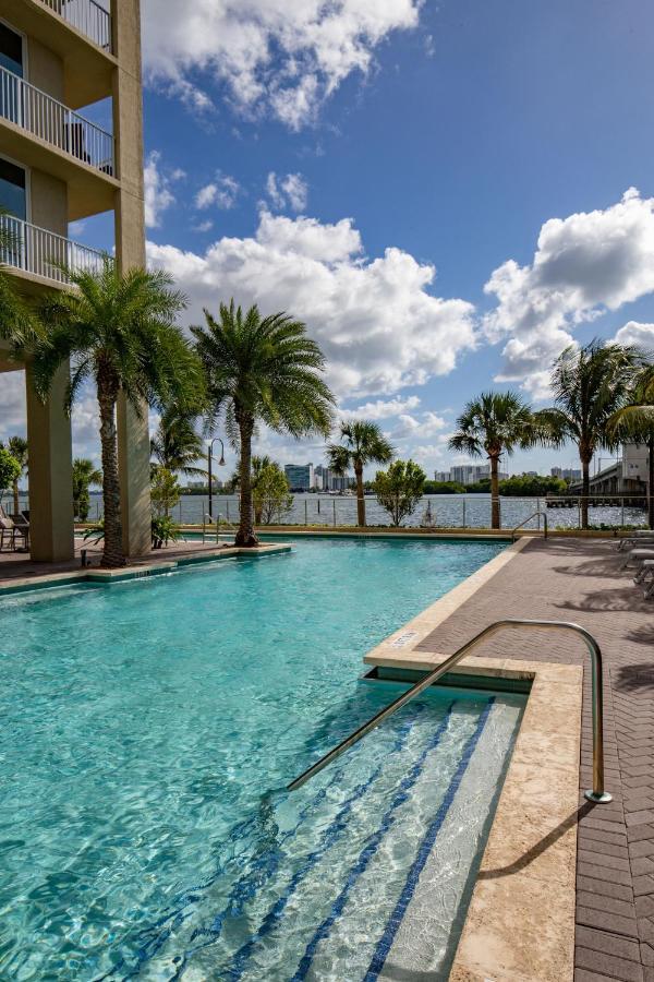 Mare Azur Luxury By Grand Bay Apartment Miami