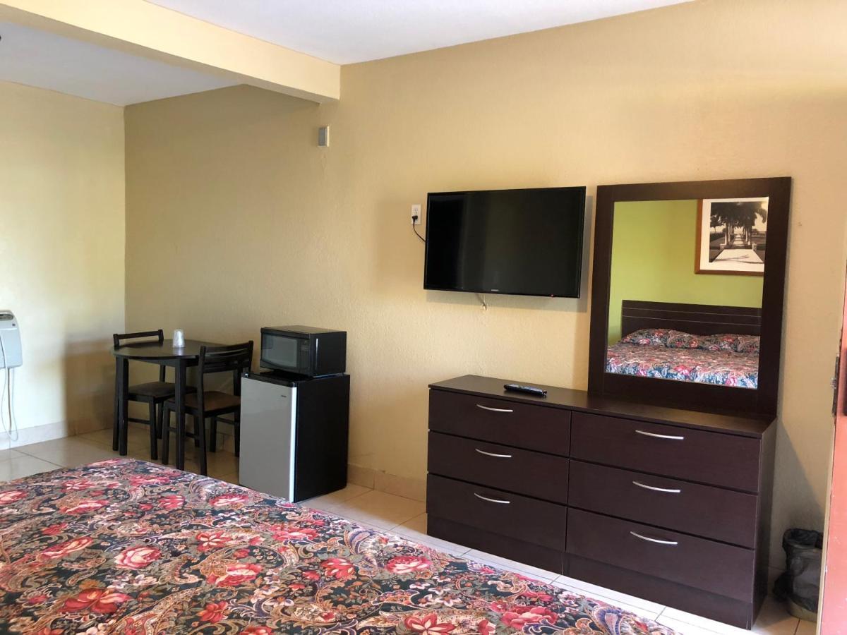 Budget Hotel *