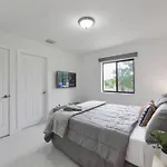 Brand New Duplex 3 Bedroom 2,5 Bathrooms With Parking