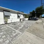 Great Apartment 2 Bedroom Near The Beach