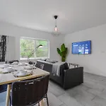 Great Apartment 2 Bedroom Near The Beach