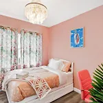 New! Havana Nights Villa ! Walk To Calle Ocho!