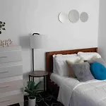 Newly Renovated Condo 5 Min From Airport