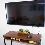Newly Renovated Condo 5 Min From Airport