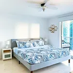 Star Stay Miami Orange Brickell