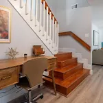 4 Bed 3 Bath Miami Getaway
