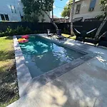 Wynwood House With Pool, Hotub And Parking