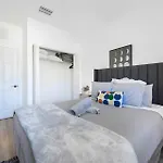 Charming Home Stay W Free Parking Included