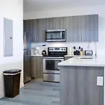 Family-Friendly Townhouse - Close To Beach