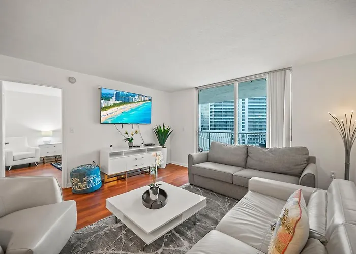 Luxurious 1Br High Rise Condo Brickell-Free Parking
