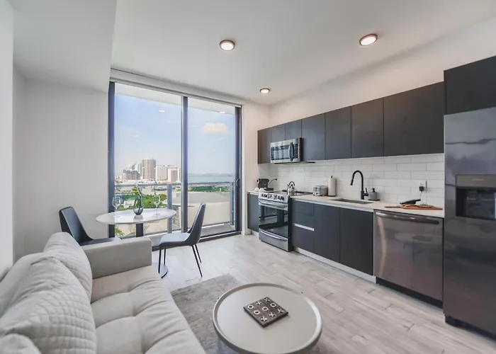 Exclusive Oasis: Charming Studio Near To Bayfront Park