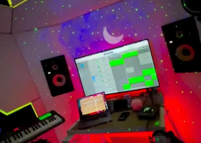 Studio Black Castle Rv