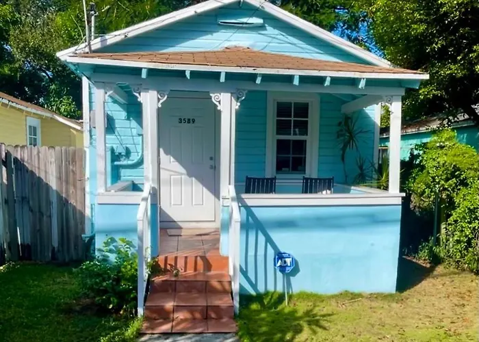 Key West Style Historic Home In Coconut Grove Florida, The Blue House