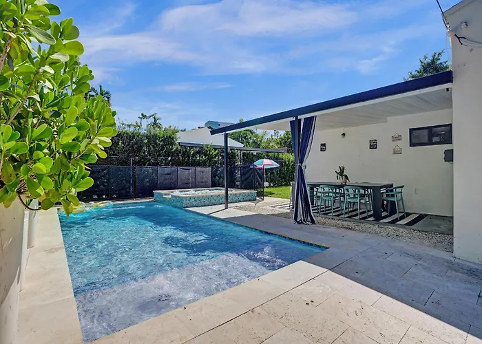 Sinai 4 Bedroom Pool Villa In Miami 10 Mins To South Beach!