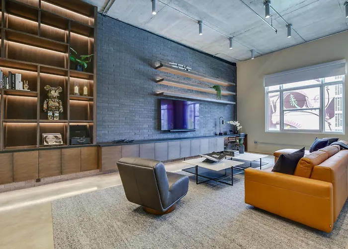 Wynwood Condo, Walk To Restaurants And Nightclubs!