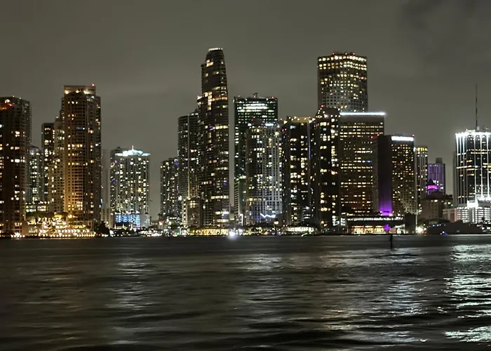 High Rise Brickell Modern Studio