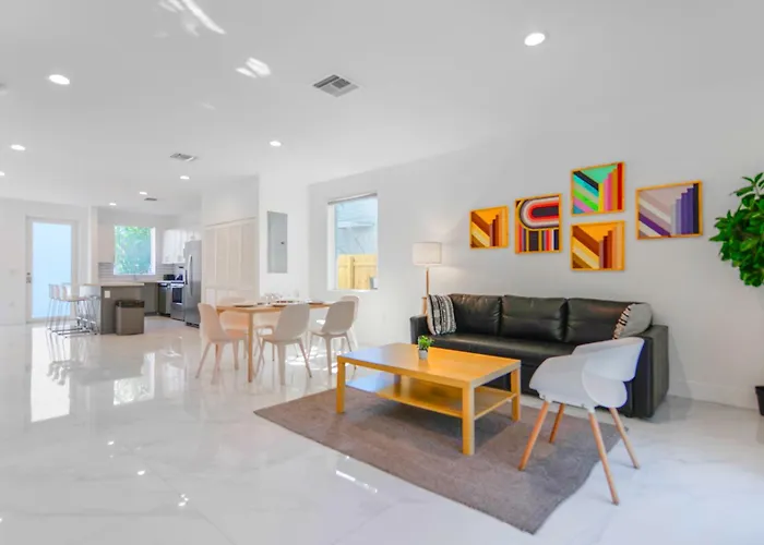 Charming Home Stay W Free Parking Included