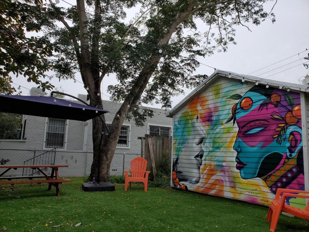The Color House Hostel *