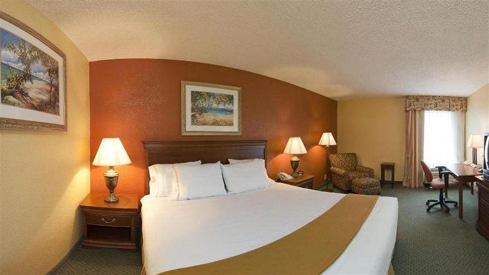 Airport Hotel