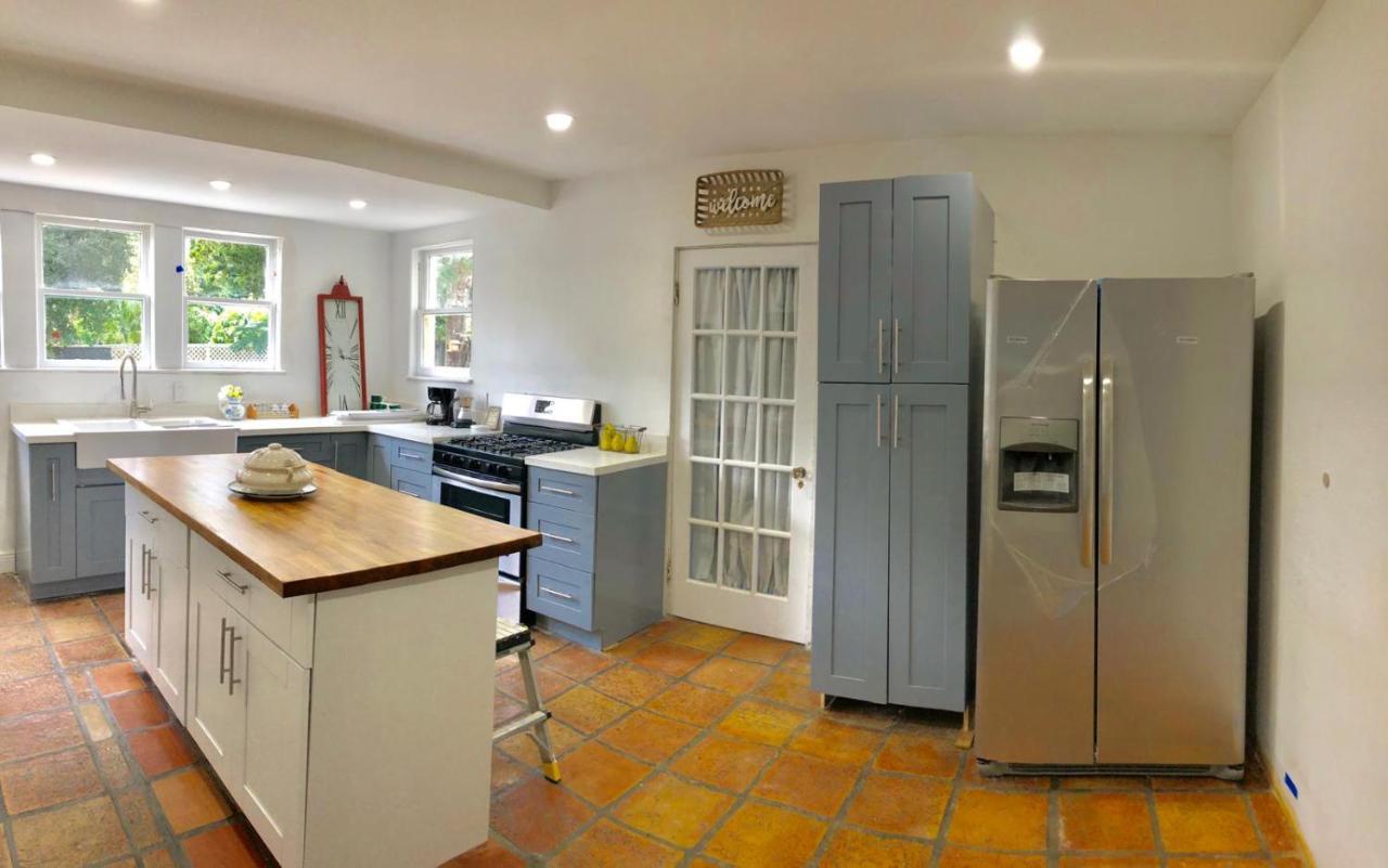 Comfy And Spacious With Free Parking