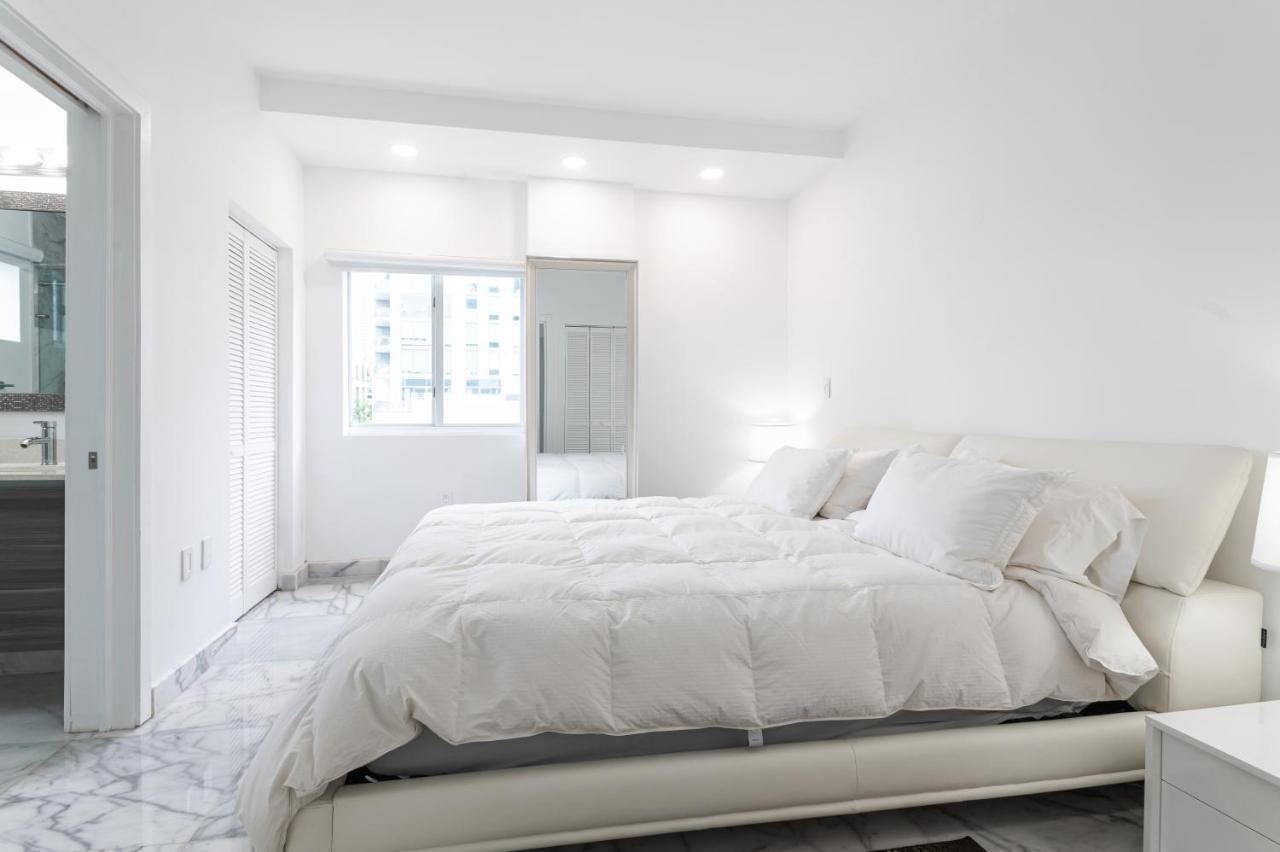 Free Parking-gorgeous 2 Bedroom Unit-location Appartement *