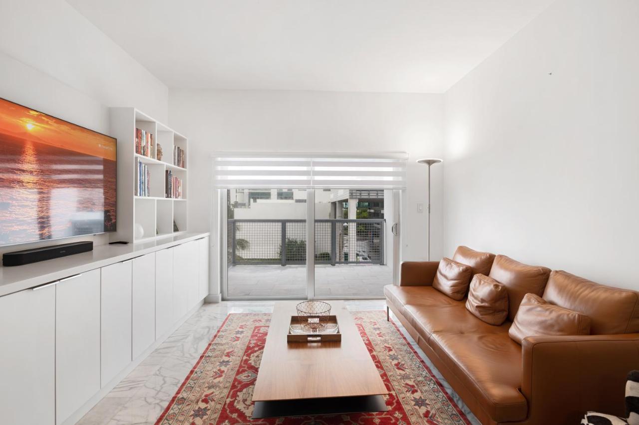 Free Parking-gorgeous 2 Bedroom Unit-location Appartement Miami