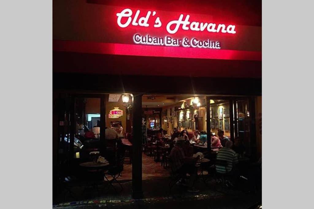 V - Independent In Little Havana *