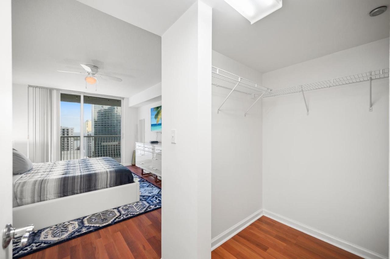 Luxurious 1br High Rise Brickell-free Parking * Miami