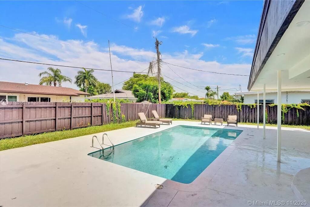 Ferienhaus Pool *
