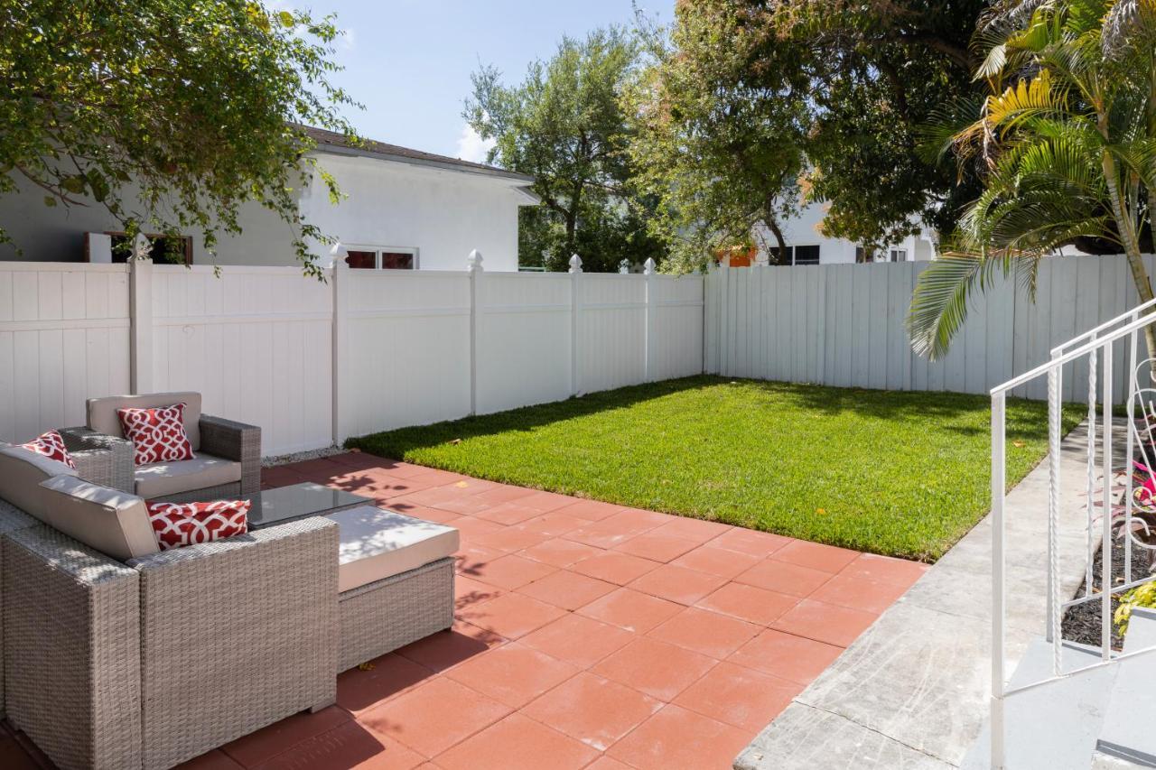Beautiful Casita With King Bed And Private Patio Close To Calle 8, Mia Airport, Coral Gables Vakantiehuis Miami