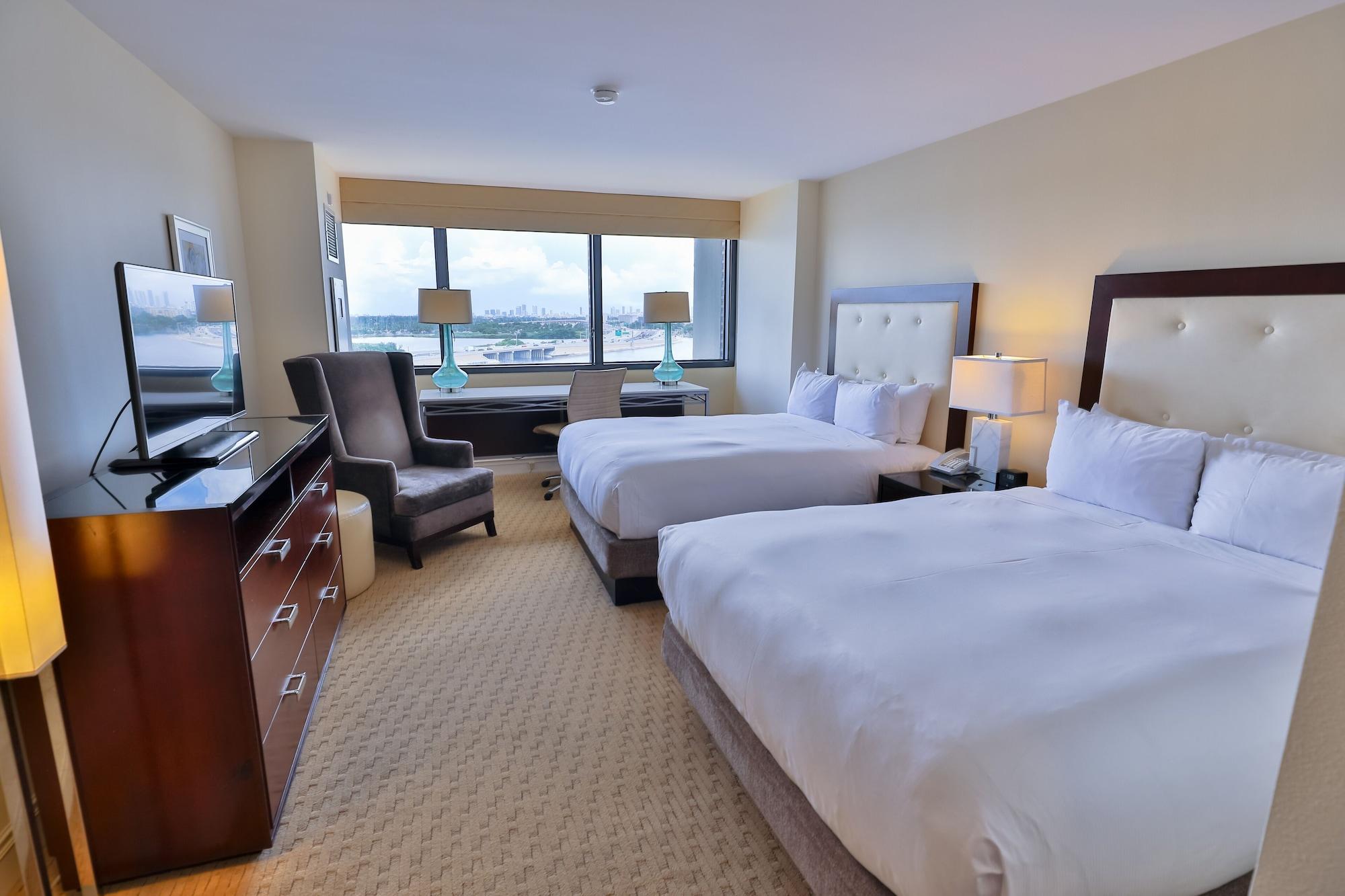 Hilton Airport Blue Lagoon Miami