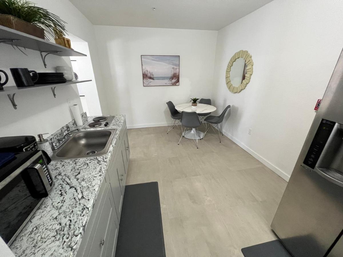 Renzzi Wynwood Apartment
