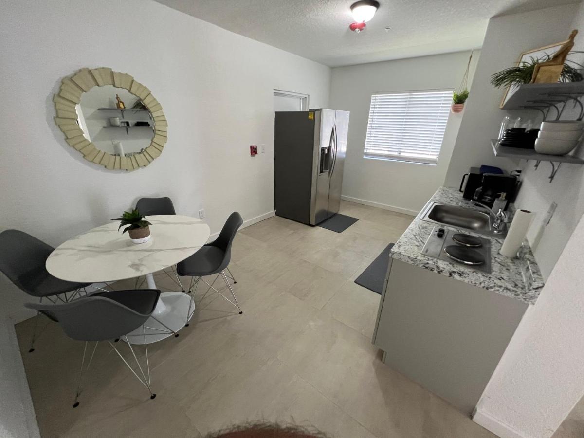 Renzzi Wynwood Apartment