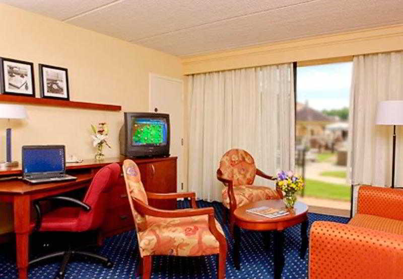 Hotel Courtyard Airport West Doral Miami