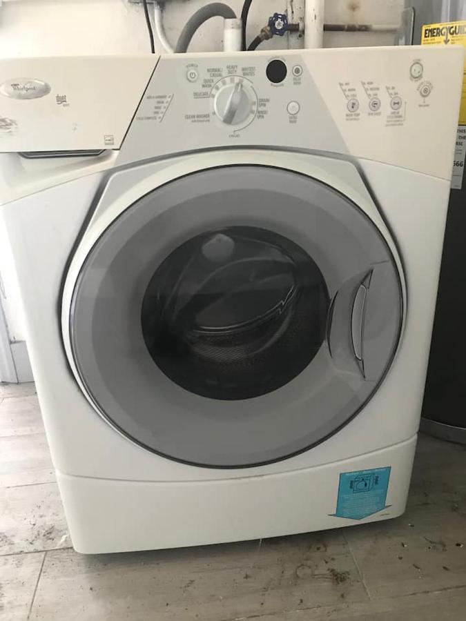 Bekahouse With Parking, Backyard And Laundry * Miami